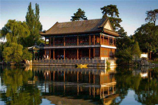 中國十大夏季旅游勝地，適合夏天旅游的地方有哪些